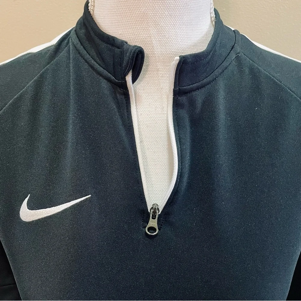 Nike Black 1/4 Zip Pullover Large